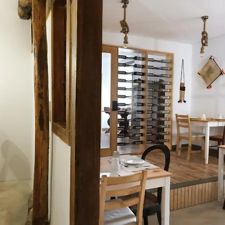 Guest house Casa Da Praca - *